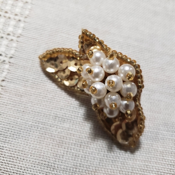 Stunning Vintage 1990's Avon "Sequin Sparkle" Pierced Earrings - Picture 7 of 7